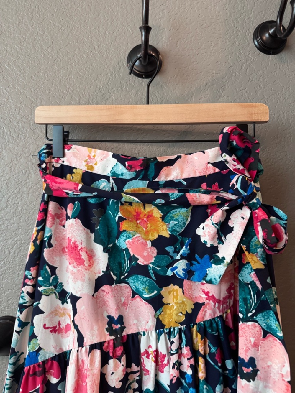 Eliza J Floral Asymmetrical High-Low Maxi Skirt Size 2 Navy Pink Floral NWOT - Picture 5 of 15